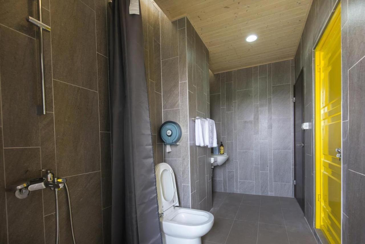 東立方旅宿-East Cube B&B Donggang Exteriör bild